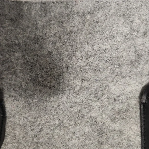 Kenneth Cole gray wool oversized weekend/duffel bag - Picture 4 of 10